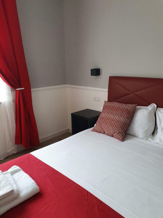 Dimorra Boutique Rooms Napoli Bagian luar foto