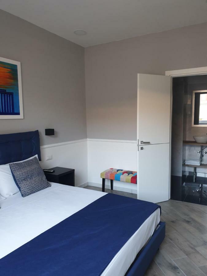 Dimorra Boutique Rooms Napoli Bagian luar foto