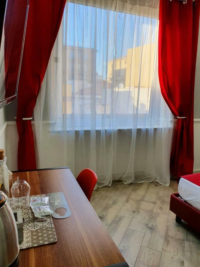 Dimorra Boutique Rooms Napoli Bagian luar foto