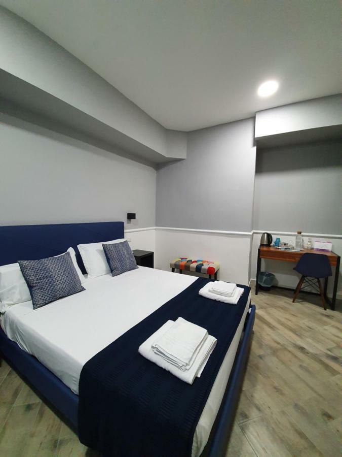 Dimorra Boutique Rooms Napoli Bagian luar foto